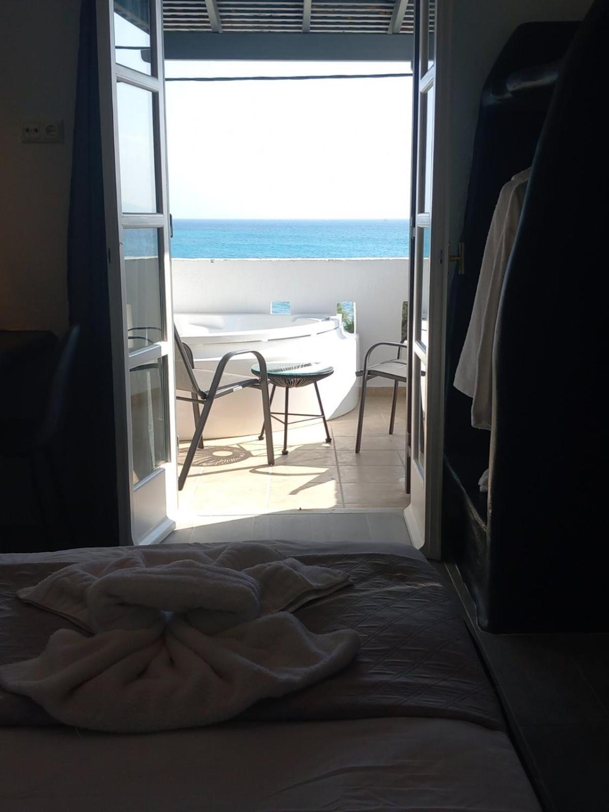 Verykokkos On The Beach Agia Anna  Chambre photo